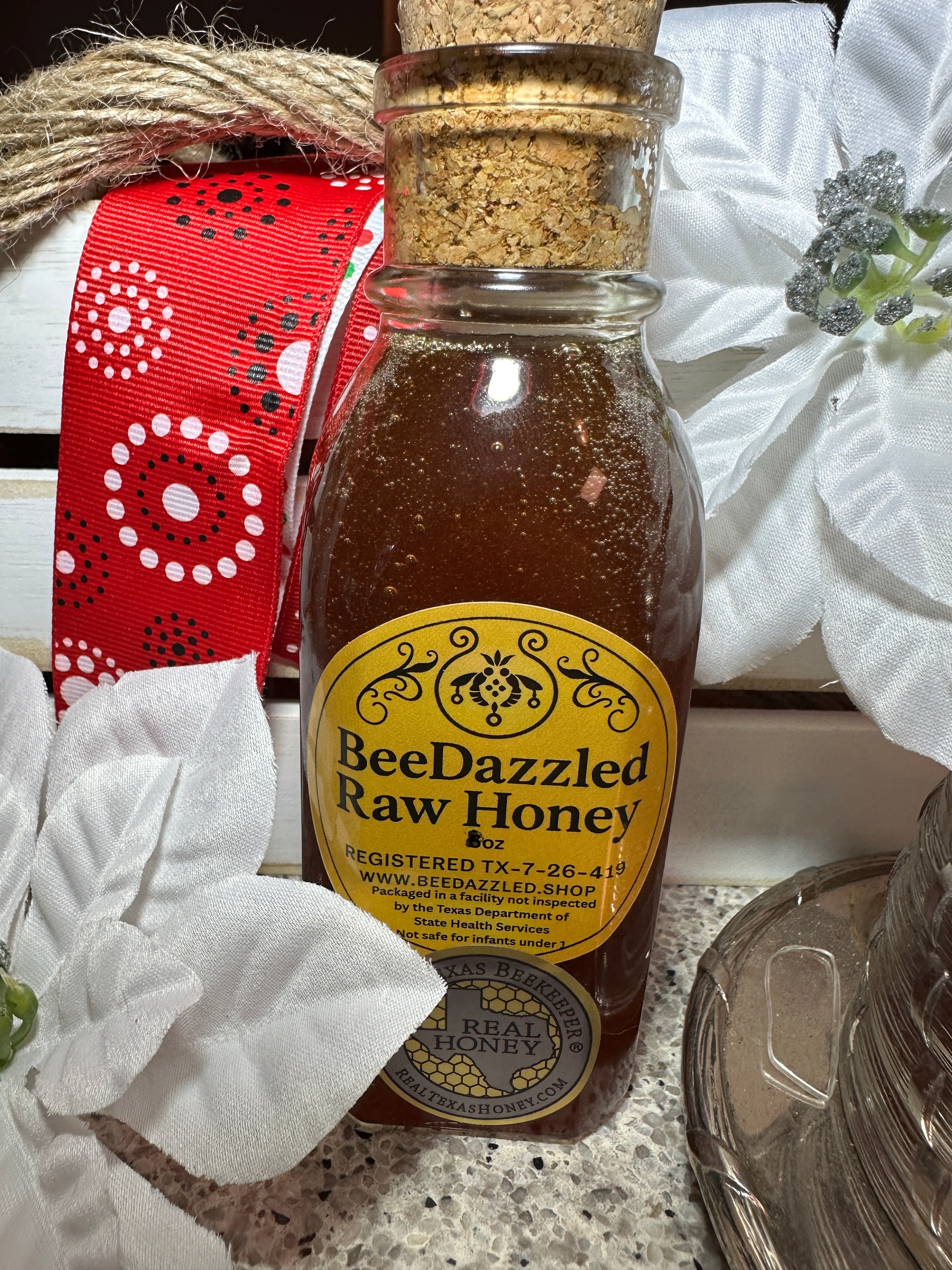 8 oz Raw Texas Real Honey in Reusable Artisan Bottle